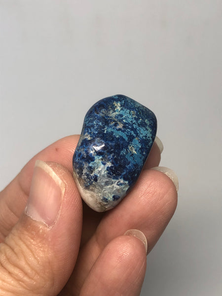 Shattuckite with Calcite Tumbled Stones 18g