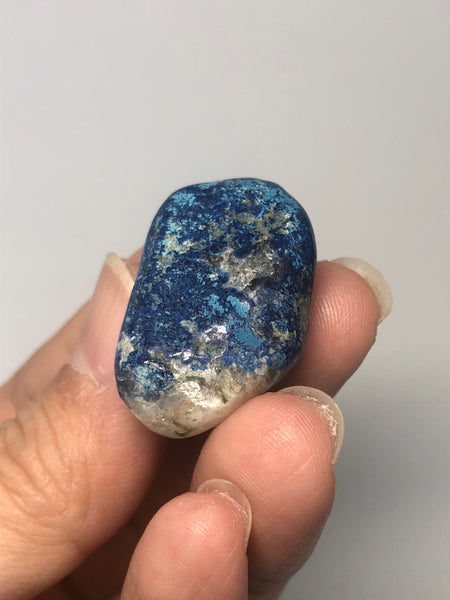 Shattuckite with Calcite Tumbled Stones 18g