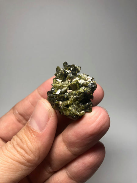 Epidote Raw Crystals Cluster 23g