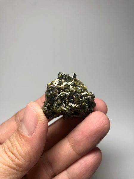 Epidote Raw Crystals Cluster 23g