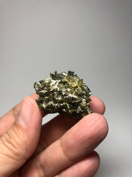 Epidote Raw Crystals Cluster 23g