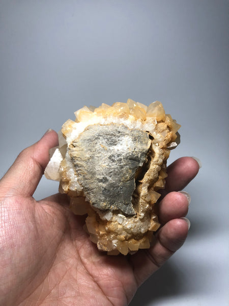 Rare White Triangle Calcite 427g